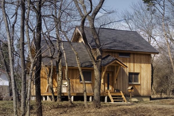 Das Haus eines Musikers und Klavier-Restaurators in Japan. - Holz100 Häuser in Japan - Thoma Holz100