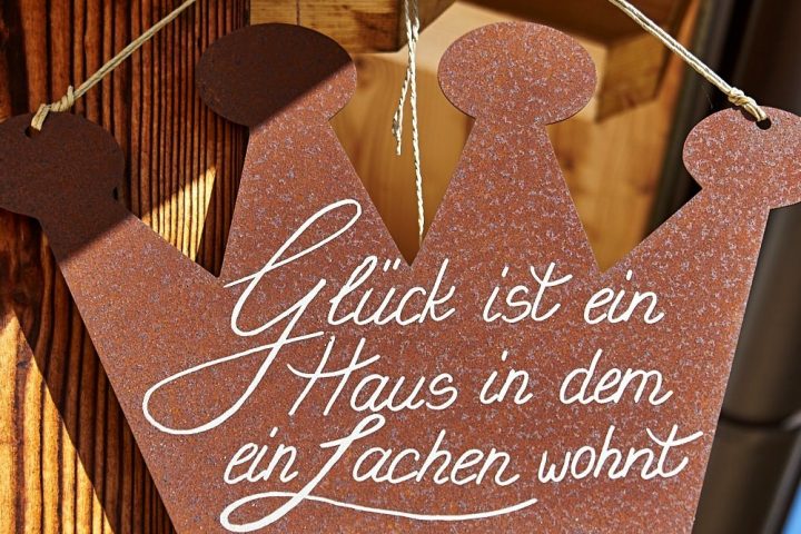 Breaking News - Thoma Holz100