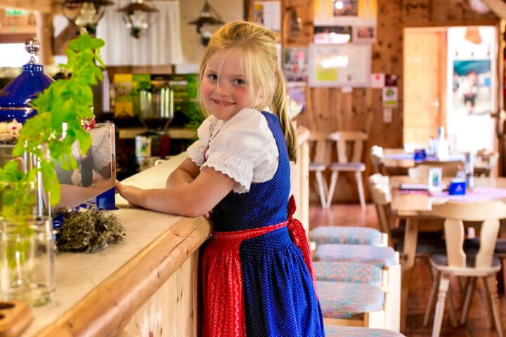 Want to try out living in a real Holz100 house? - Thoma Wood100