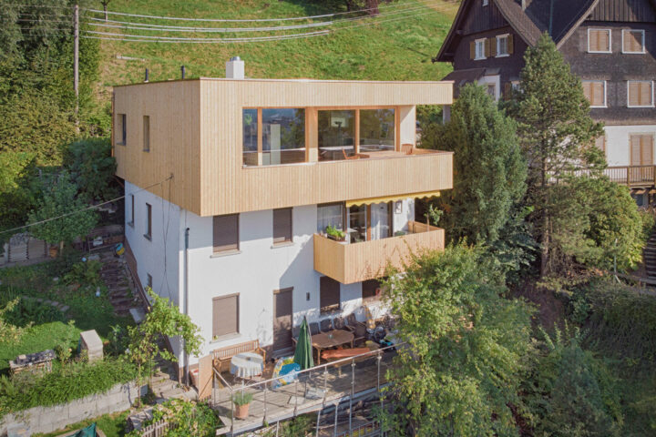 Aufstockung Bestandsgebäude Fussenegger - Aufstockung mit Holz100 - Thoma Holz100