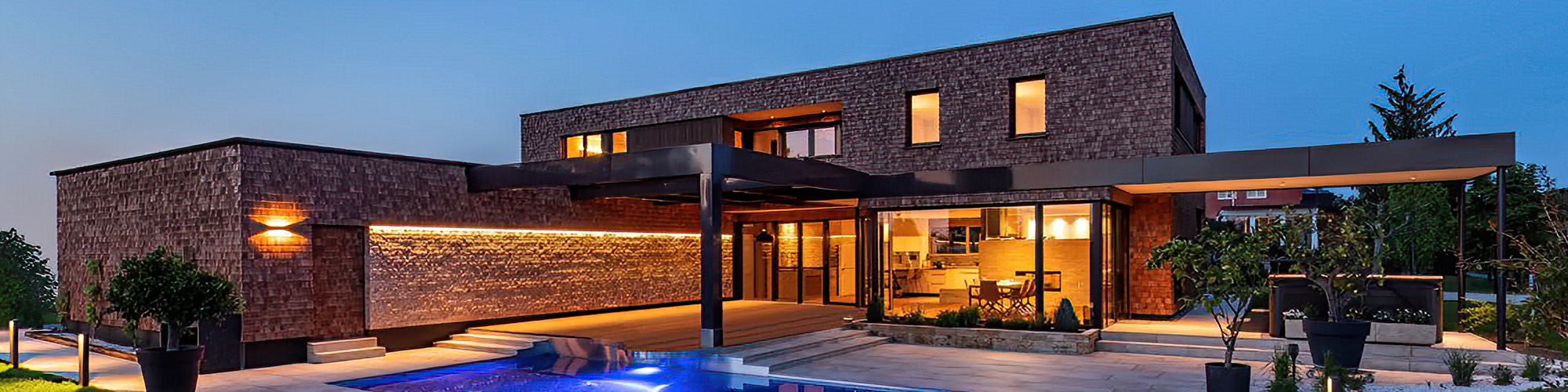 Luxuriöses Einfamilienhaus mit Holz100 realisiert - Thoma Holz100