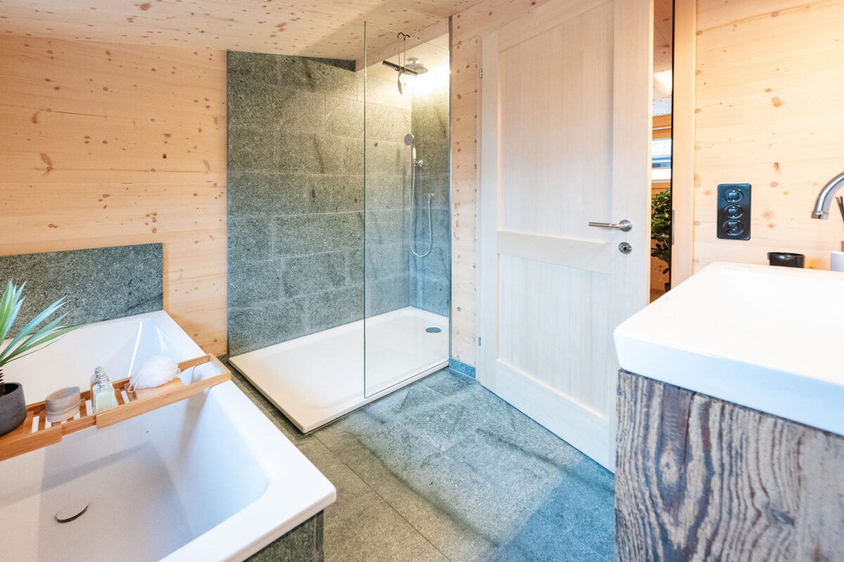 Sanierung mittelalterlicher Blockbau & Holz100 Anbau - Thoma Holz100 