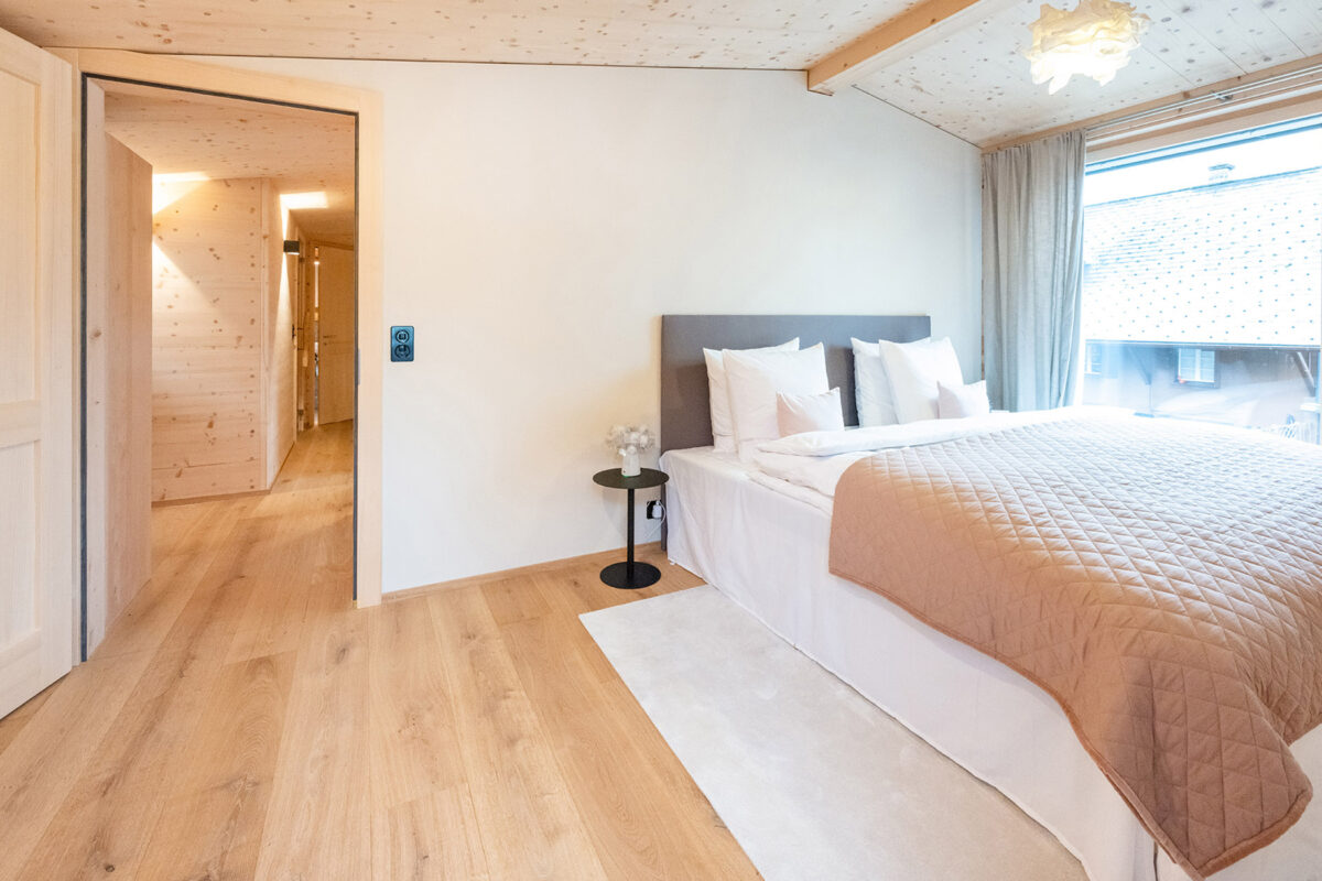 Sanierung mittelalterlicher Blockbau & Holz100 Anbau - Thoma Holz100 