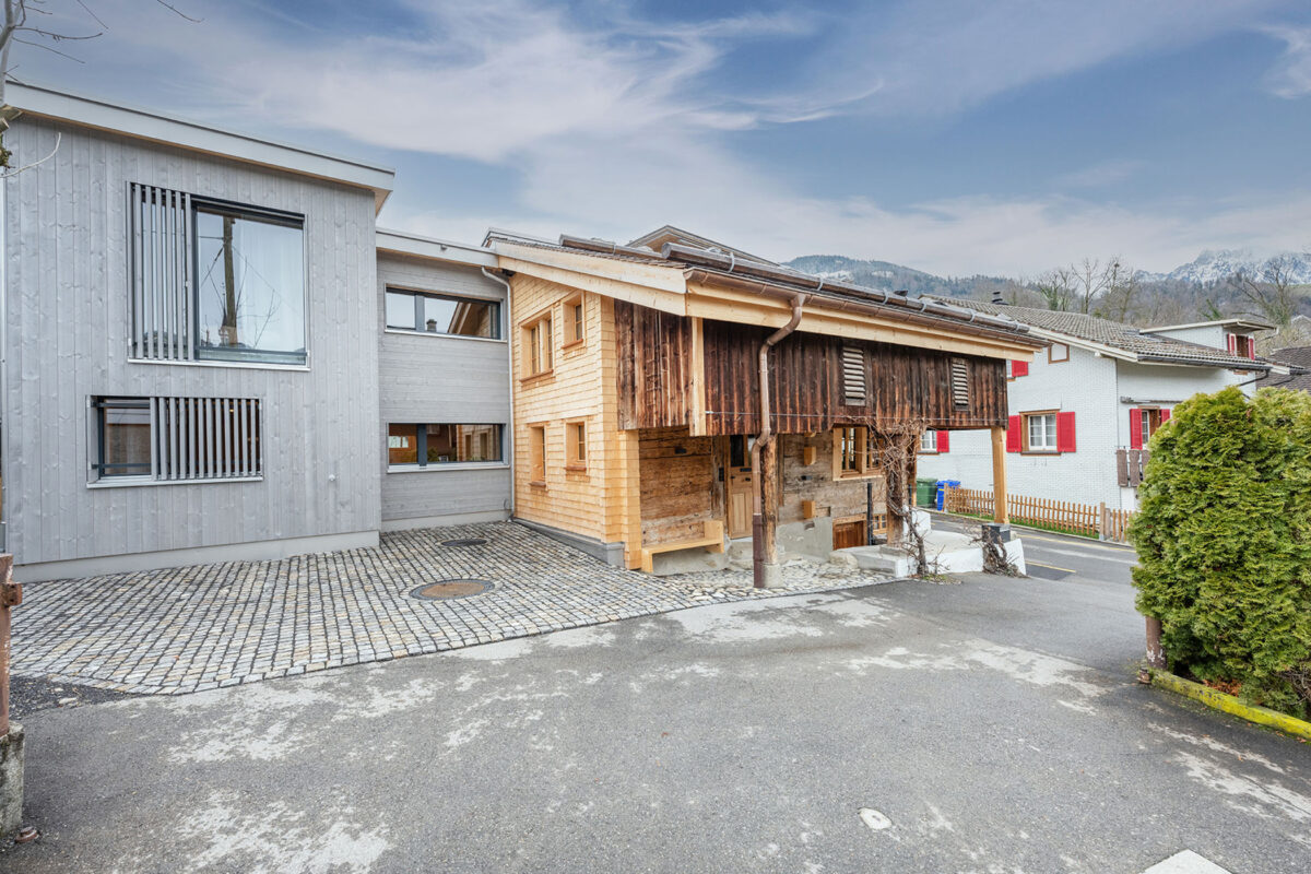 Sanierung mittelalterlicher Blockbau & Holz100 Anbau - Thoma Holz100 