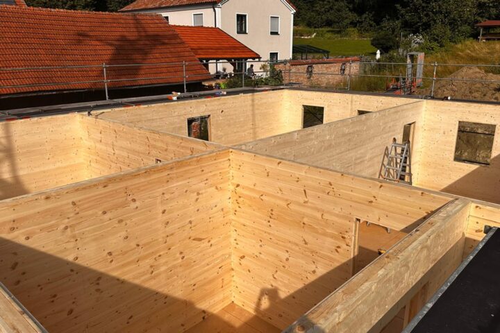 Holz100 Rohbaubesichtigung in Wolnzach - Thoma Holz100