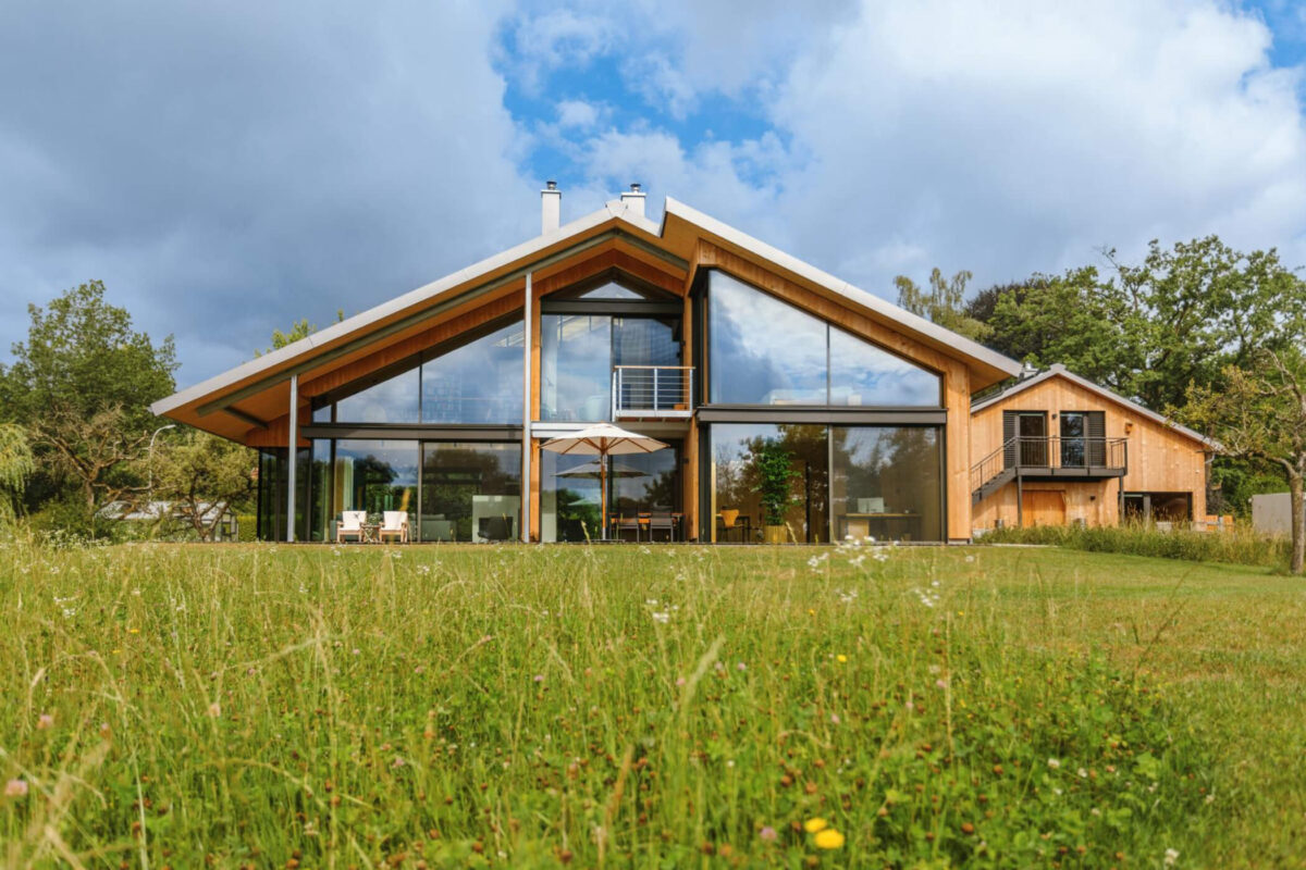 Elegante Holz-Glas-Architektur am Ammersee - Thoma Holz100 