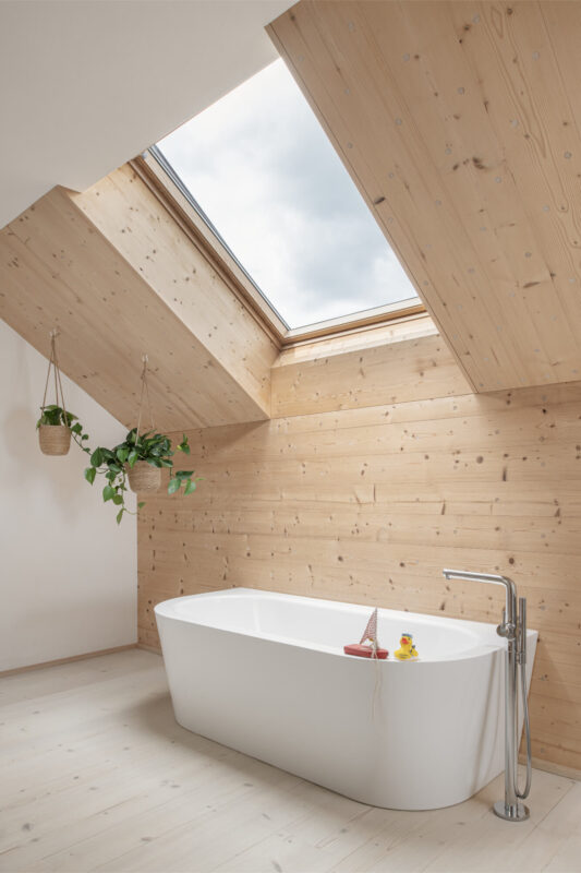Holz100-Neubau Einfamilienhaus mit Büroanbau und Carport - Thoma Holz100 