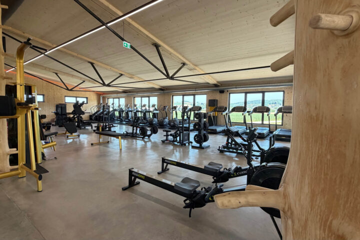 Erstes Fitnessstudio aus purem Massivholz - Thoma Holz100