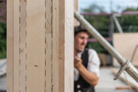 Interesse an einem Job bei uns ? - Thoma Holz100